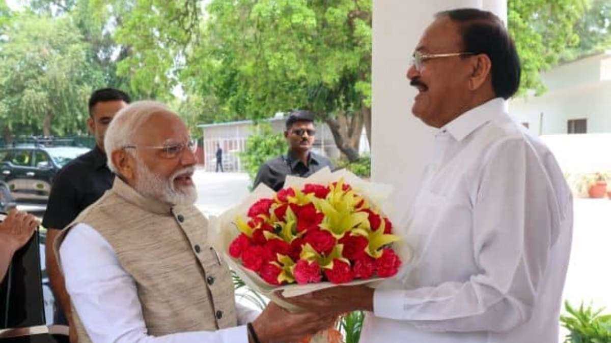 वेंकैया नायडू के जन्मदिन पर पीएम मोदी ने दी बधाई, उनकी राजनीतिक यात्रा को बताया उदाहरण